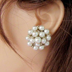 Vintage Mid Century white faux pearl cluster clip on earrings gold wires